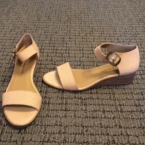 Lucky Brand Riamsee Nude Wedge